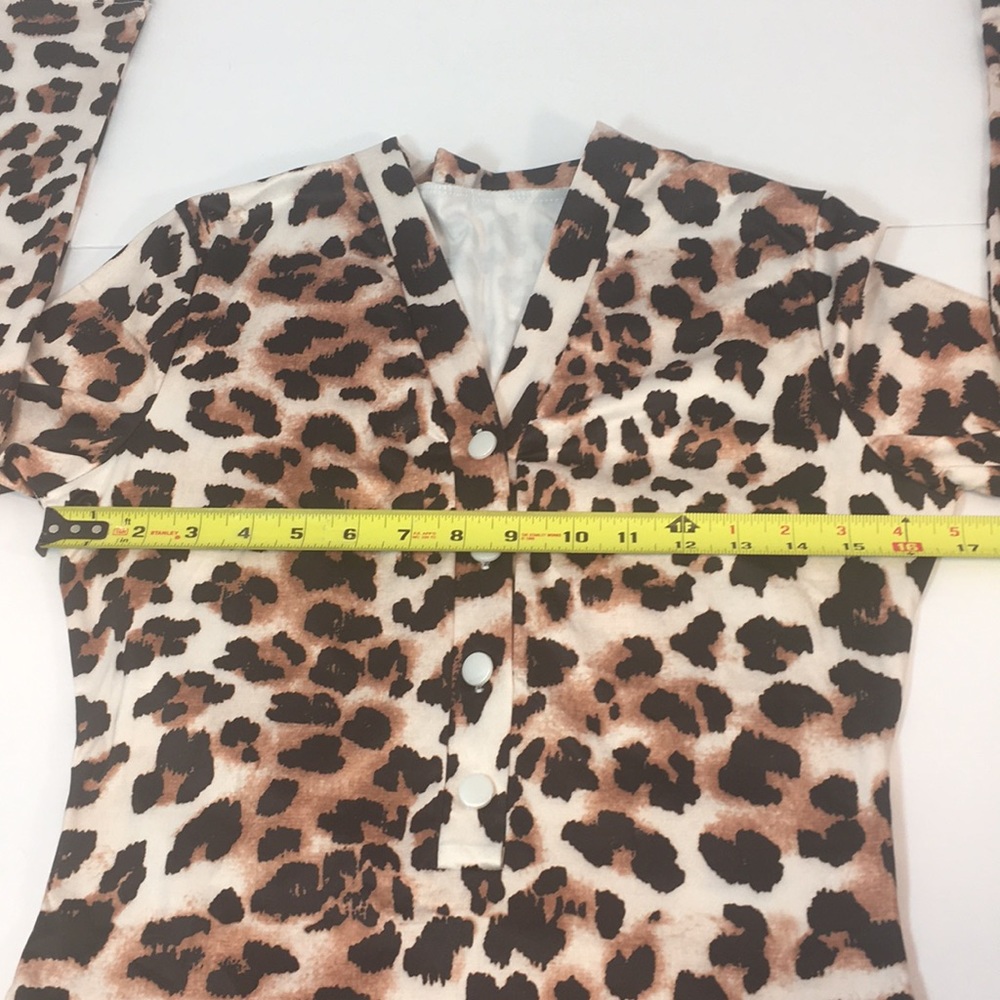 🧡NWOT🖤LEOPARD LONG SLEEVE BODYSUIT - Picture 12 of 15